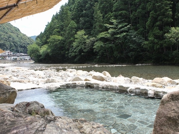 【和歌山】山水館 川湯みどりや 2名様平休日1泊2食付