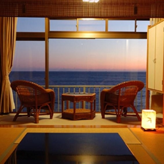 【静岡】絶景温泉と魚介満腹の宿 稲取東海ホテル湯苑　2名様平休日1泊2食付