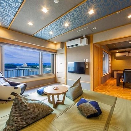 【和歌山】家族とすごす白浜の宿柳屋≪半露天風呂付和洋室≫　2名様平休日1泊2食付