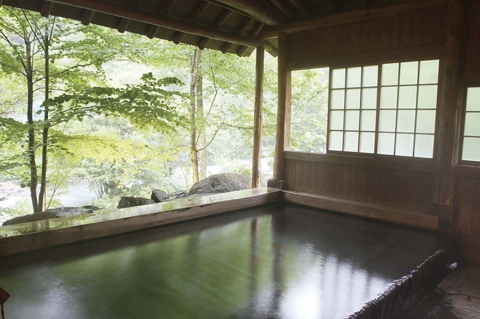 【岐阜】湯元長座 2名様平休日1泊2食付