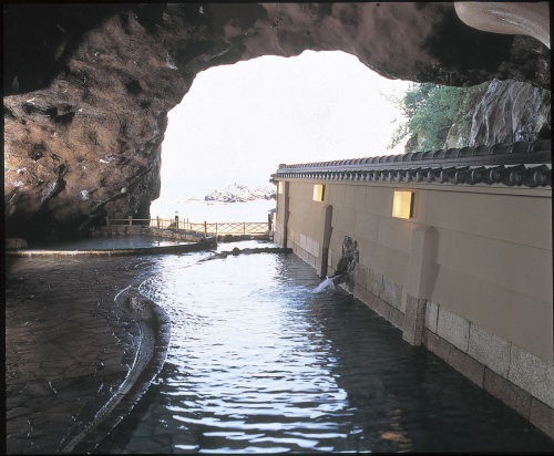 【和歌山】ホテル浦島　2名様平休日1泊2食付