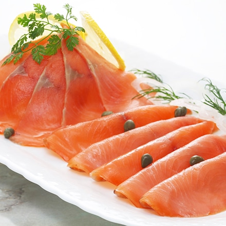 北海道・石狩 佐藤水産 北海道スモークサーモン 6パック 480g