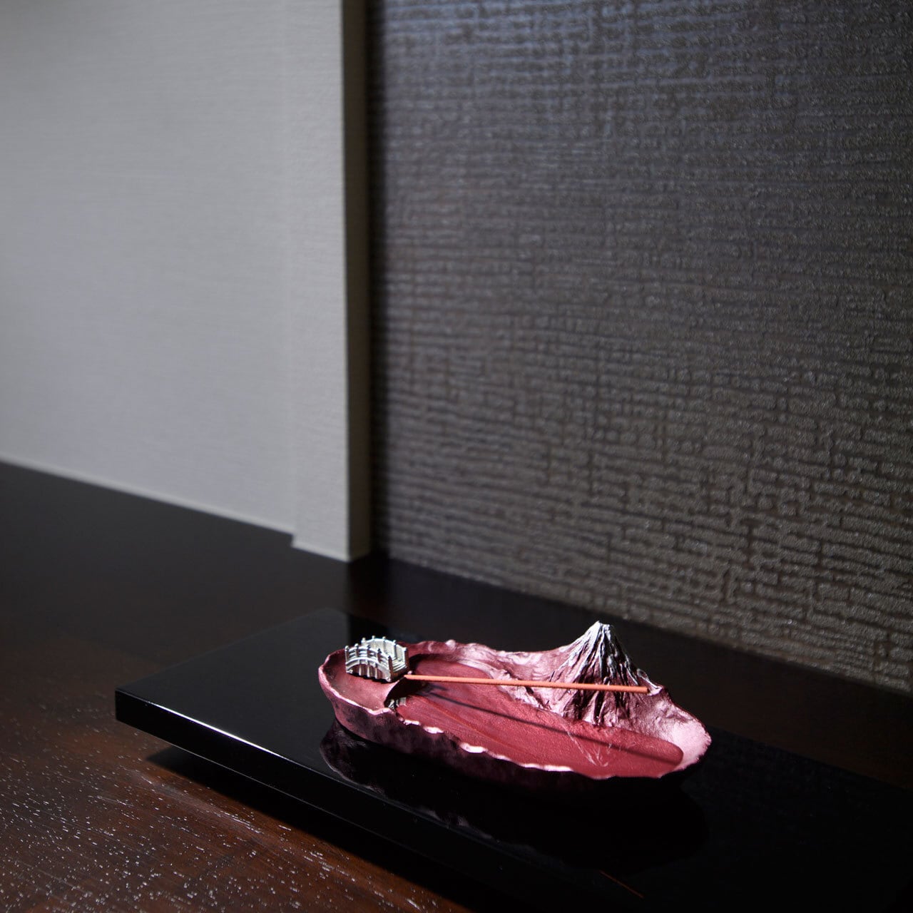 さかさ富士　香立　赤富士