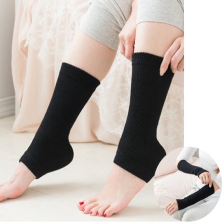 腕にも使える じんわりポカポカ足首サポーター ブラック