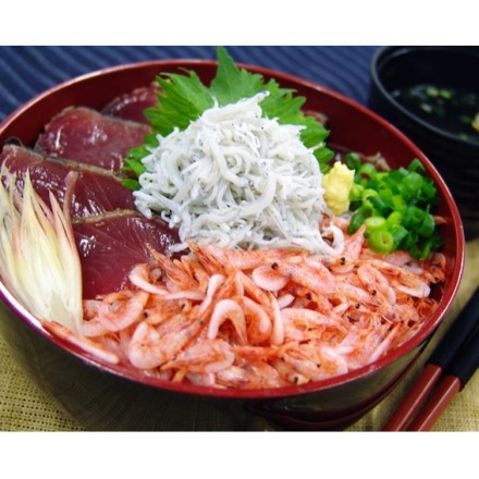 遠州灘の恵みセット まぐろ丼のり・わさび付155ｇ かつおたたき250ｇ 桜えび80ｇ ゆでしらす130ｇ かつお揚げたたき250ｇ