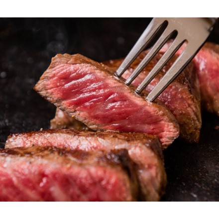 鹿児島県 国産 未経産牛 黒毛姫牛 A4ランク モモステーキ 120g×2枚