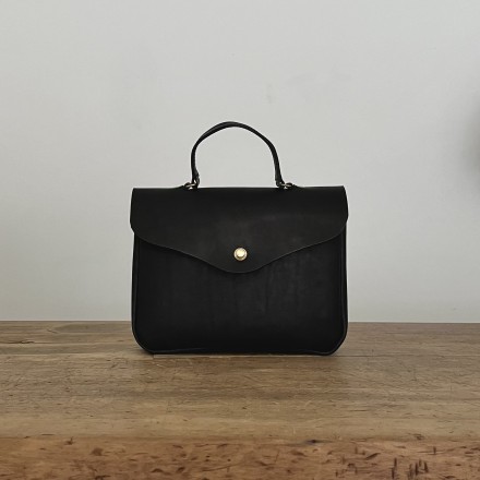 German hook handbag キナリ（ナチュラル)