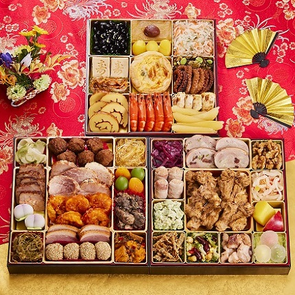 冷凍おせち 4～5人前 八.五寸和洋中華風三段重 板前魂の飛翔 【販売終了日:2025年12月21日】