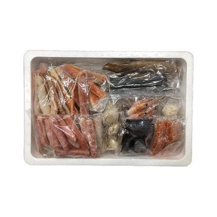 かにちり鍋 ズワイガニ 蟹鍋 ゆでずわいがにカット800g、生たらばがにカット600g、生ずわいがに棒ポーション300g、ボイル海老×12、ボイル帆立×6、かに入つみれ×6、助宗鱈切身40g×6、ツボ抜きいか100g×2、だし用昆布5g×2、ポン酢たれ30g×6、紅葉おろし10g×6