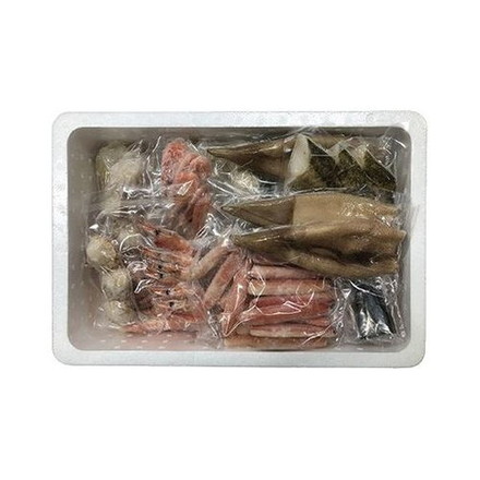 かにちり鍋 ズワイガニ 蟹鍋 ゆでずわいがにカット1kg、生たらばがにカット600g、生ずわいがに棒ポーション300g、ボイル海老×12、ボイル帆立×6、かに入つみれ×6、助宗鱈切身40g×6、ツボ抜きいか100g×3、だし用昆布5g×2、ポン酢たれ30g×6、紅葉おろし10g×6