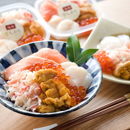 北海道 札幌バルナバフーズ 海鮮丼の具 60g×4 計240g 冷凍