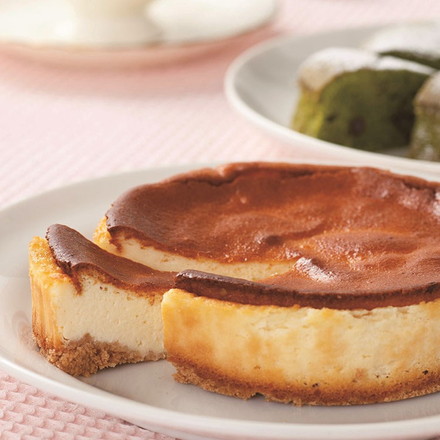 大分 湯布院 YURARIのケーキセット チーズケーキ4号×1、抹茶ケーキ4号×1