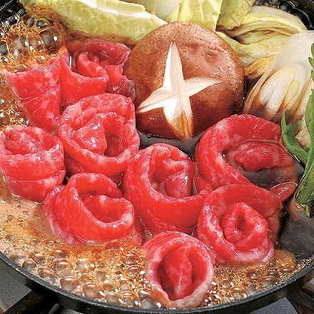 北海道 宗谷黒牛 すき焼き 牛モモ 500g