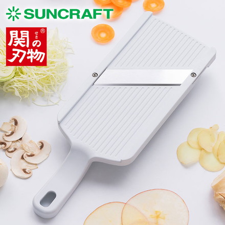 包丁職人が作った キャベツスライサー サンクラフト 日本製 ふわふわ極薄千切りキャベツ ホルダー付き HS-01