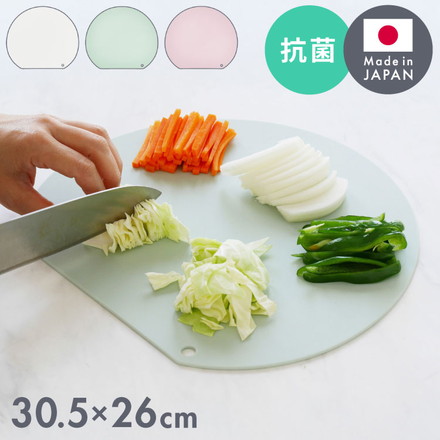日本製 まな板 かまぼこ型 ワイド D型 抗菌 耐熱 刃当たりなめらか 抗菌まな板 まな板 軽量 丸型 円形 丸まな板 くすみカラー 可愛い かわいい カッティングボード【メール便配送】 ホワイト