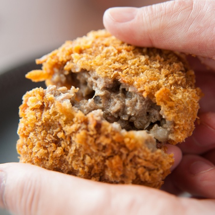 洋食屋「Revo」　黒毛和牛メンチカツ85g×10枚入