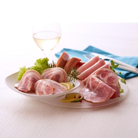 三田屋本店ロースハム詰合せ ロースハム250g×1、ベリーハムスライス60g×1、カタロースハム80g×1、粗挽きフランク180g×1