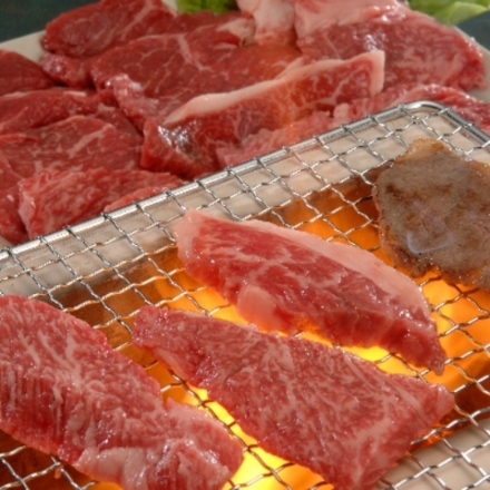東京・人形町 「日山」 黒毛和牛赤身・カルビ焼肉 バラ肉 150ｇ、モモ肉 150ｇ