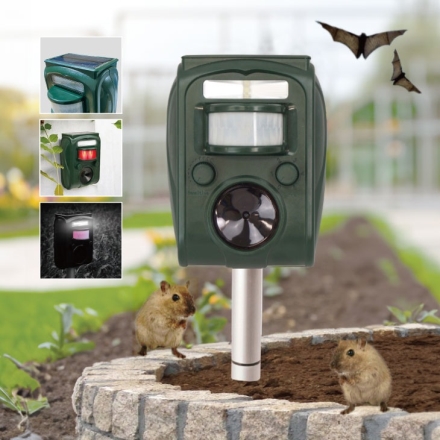 ソーラー充電式害獣駆除機 赤外線センサー
