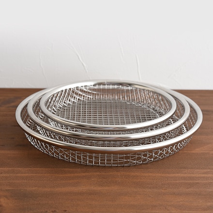 お皿のざる3点セット 新潟県燕三条産 ざる皿 揚げ物 ざるそば 盛りそば 天ぷら皿 洗った野菜 水切り 油切り 笊 国産