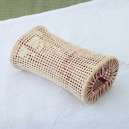 懐かしの籐の枕