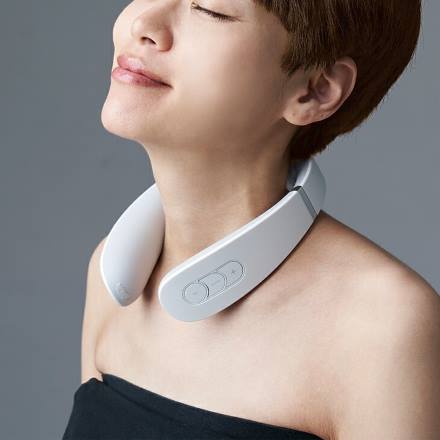 エイミー ネックマッサージャー ヒーター×低周波×コードレス AIM-023