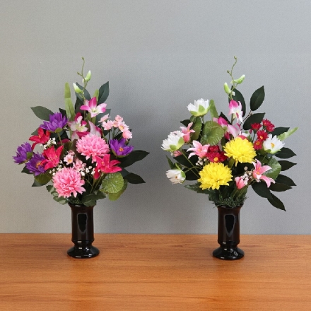 花器付きハスのアレンジ仏花 イエロー系