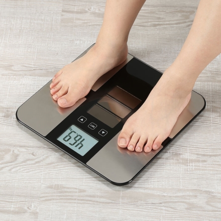 ソーラー 体重体組成計 体重計