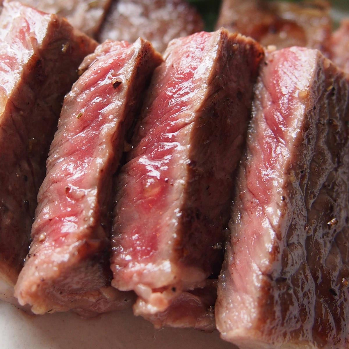 丸福商店　飛騨牛サーロインステーキ　化粧箱入〔約170g×2枚〕岐阜県