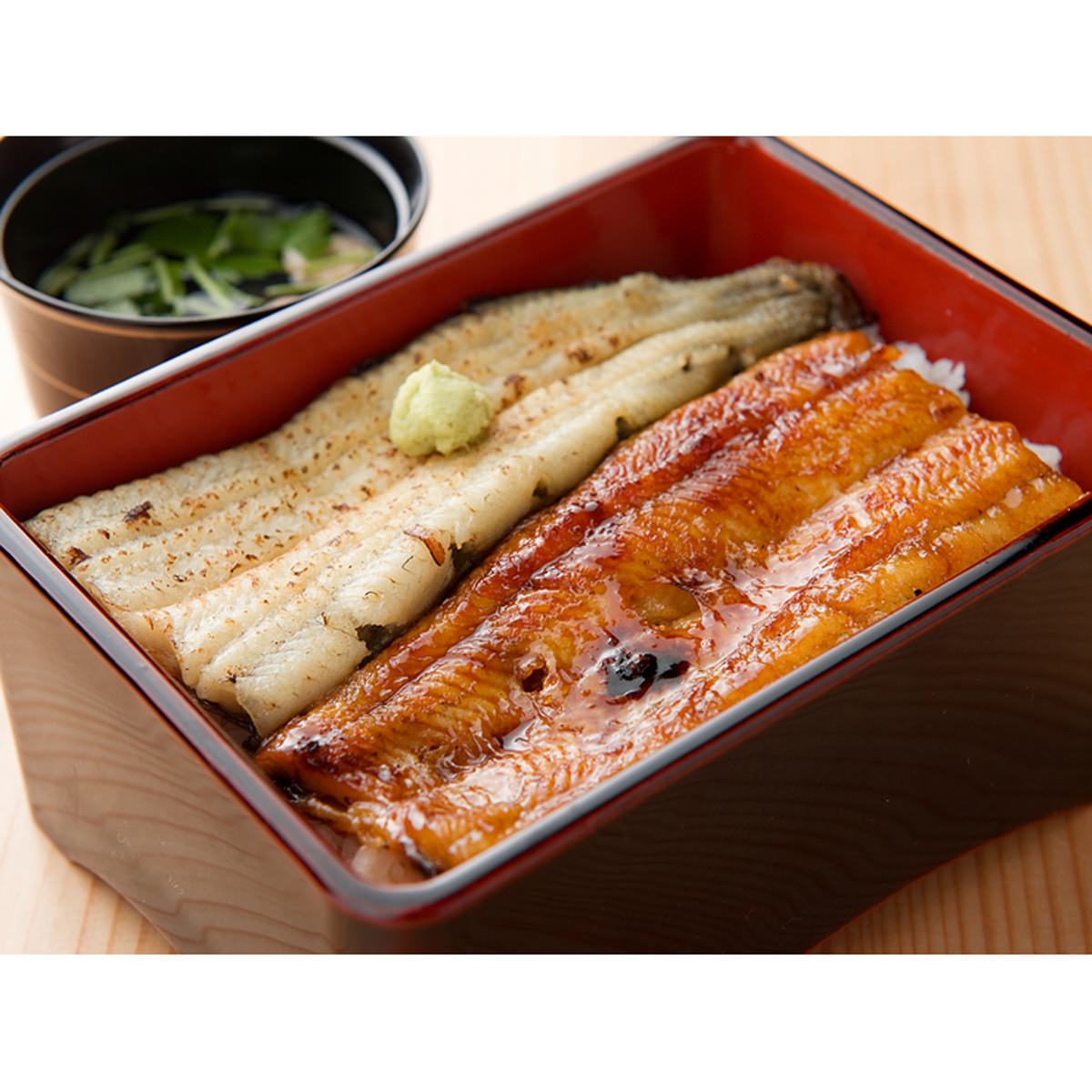 浜松 浜名湖 うなぎ蒲焼 白焼 4人前 長焼き 〔うなぎ蒲焼×2、うなぎ白焼×2、たれ山椒×2、醤油×2、わさび×2、粉末吸物×4〕 鰻【沖縄県・離島 配送不可】