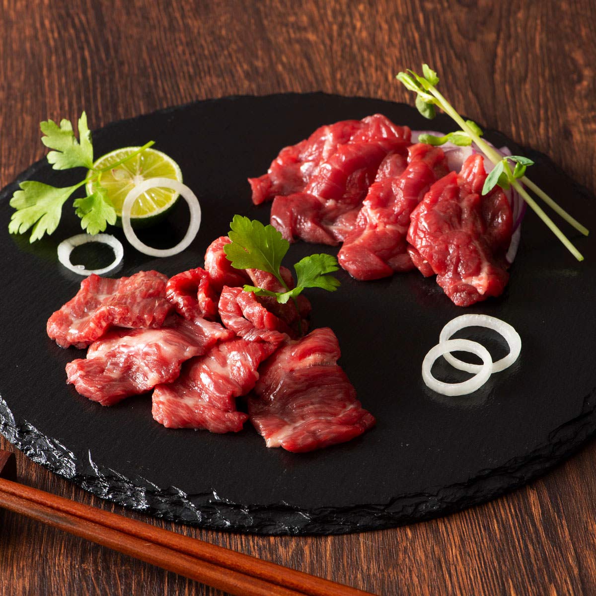 フジチク ふじ馬刺し 詰め合わせ 彩 〔中トロ80g×1、上赤身80g×2、馬刺しのたれ5ml×5、おろししょうが3g×6〕