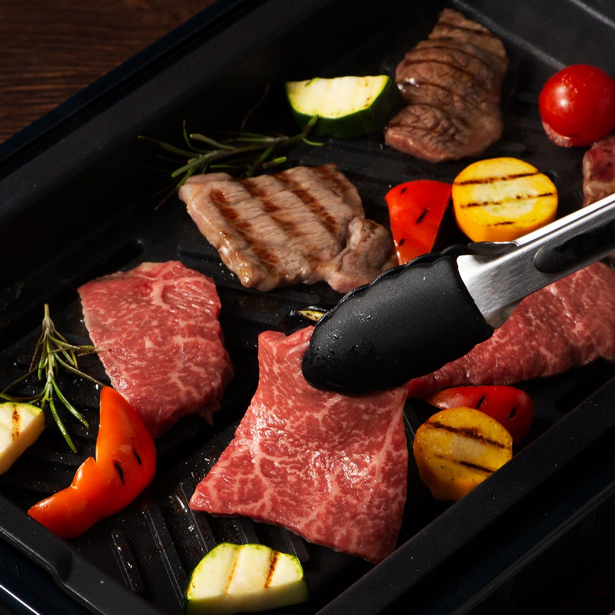 フジチク 藤彩牛 モモ 焼肉用 〔300g〕 牛肉