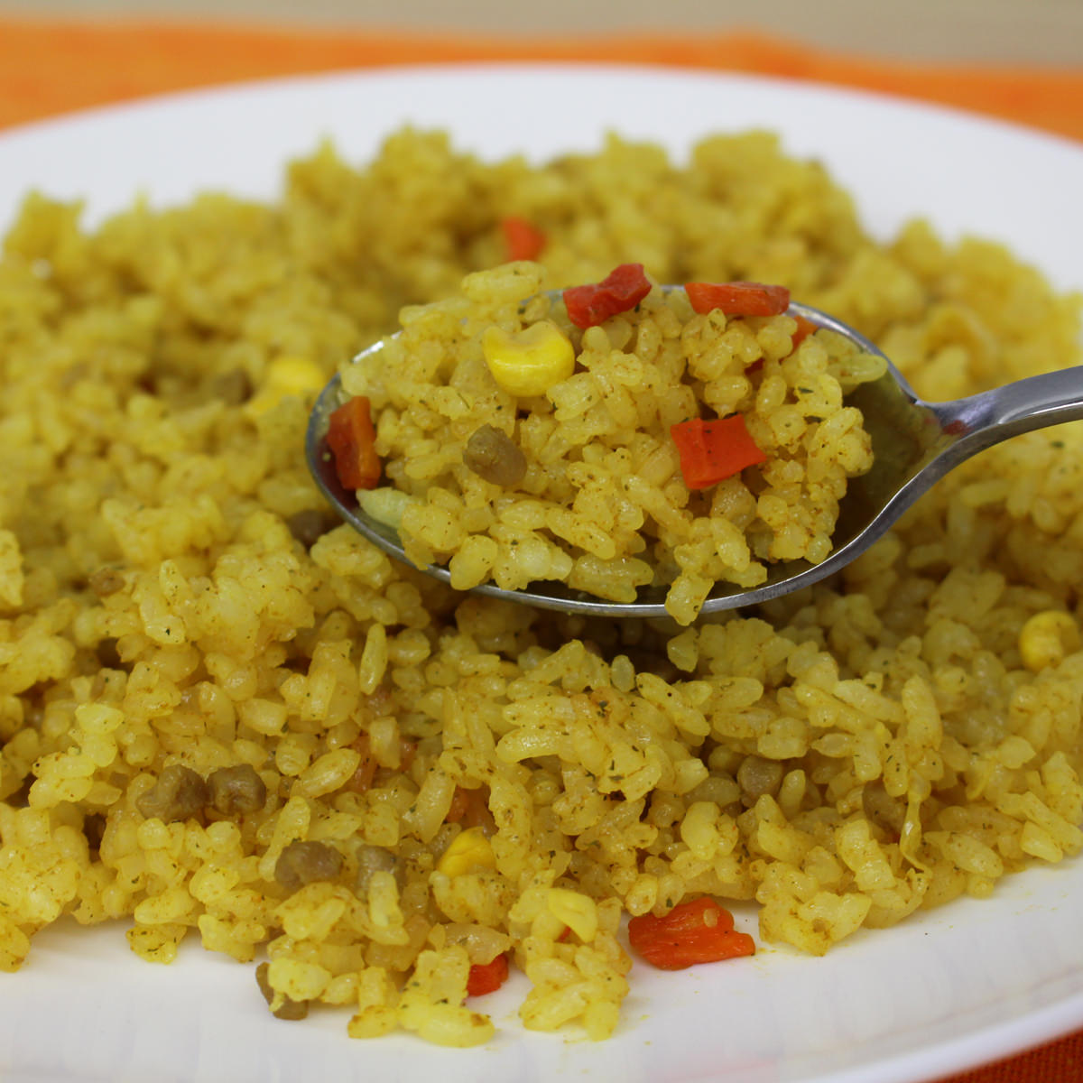 尾西食品 尾西のごはんシリーズDW〔五目ごはん・わかめごはん・ドライカレー・チキンライス×各3・水×6〕【沖縄・離島 お届け不可】