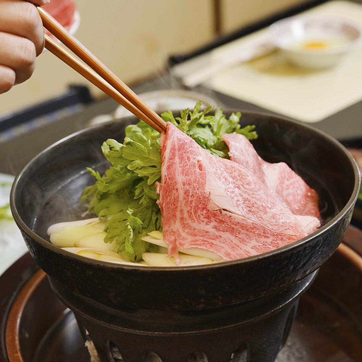 すき焼き用 特上 牛肉セット 折 〔500g〕 東京 国産 牛肉 黒毛和牛 A5ランク 伊勢重