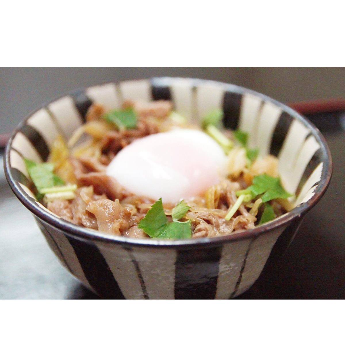 黒毛和牛 切り落とし 折 〔300g〕 東京 国産 牛肉 黒毛和牛 A5ランク 伊勢重