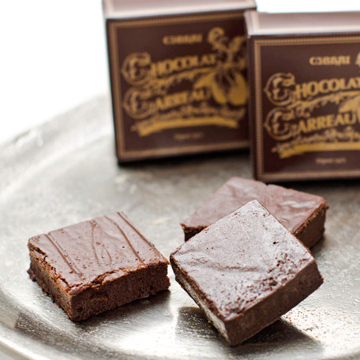 葉山のショコラ・カロ 4個入3箱 セット 〔4個×3〕 ガトーショコラ 洋菓子 神奈川 ラ・マーレ・ド・チャヤ 葉山本店