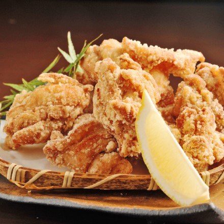 綾鶏食べ比べセット 〔からあげもも肉、からあげむね肉、とり天むね肉、とり飯の素2種、秘伝のタレ、片栗粉、てんぷら粉〕