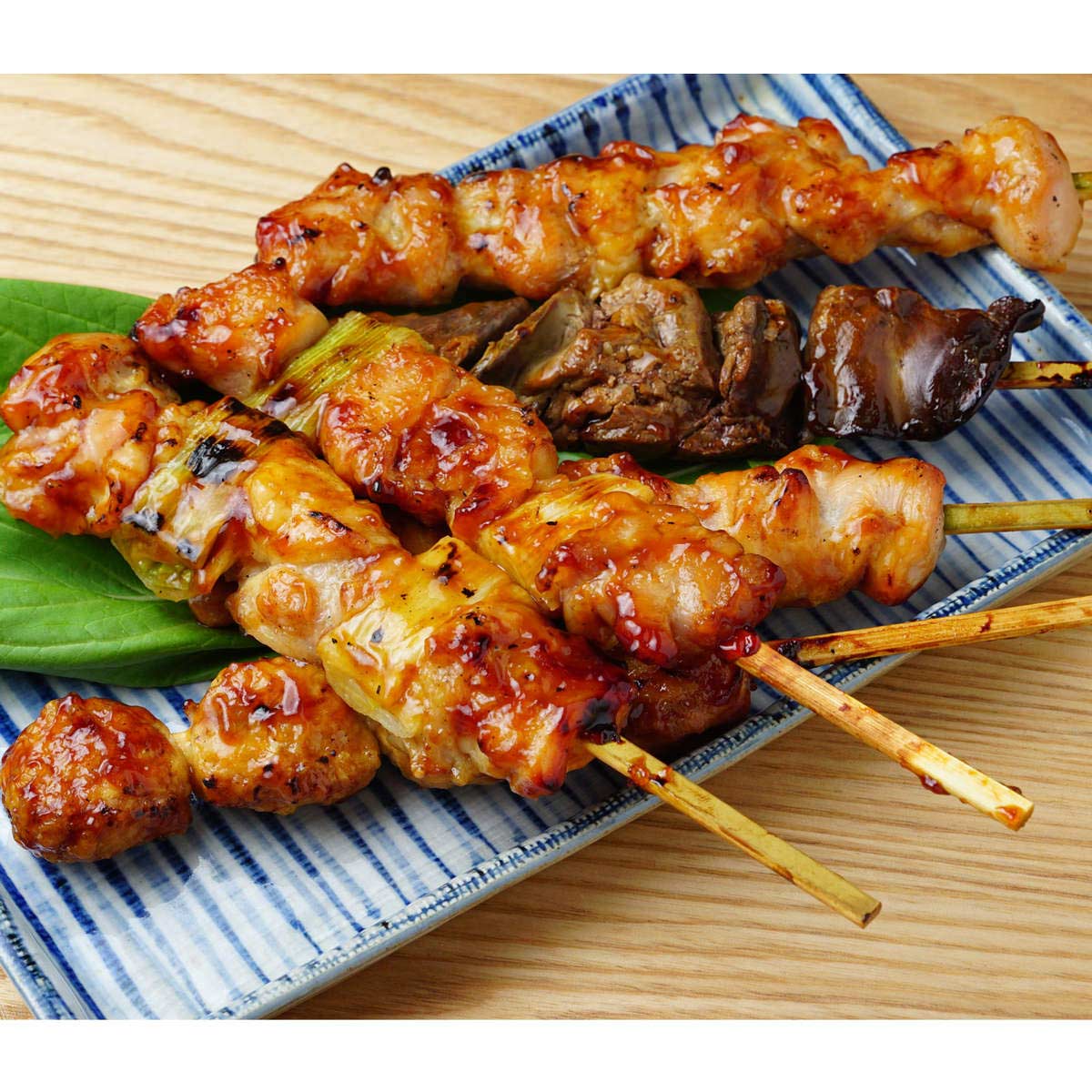 国産焼鳥盛り合わせ タレ付加熱済タイプ 1P 〔ムネネギ50g×3・ムネ身串50g×3・皮串40g×2・つくね串50g×2〕 やきとり 惣菜【北海道・沖縄・離島 お届け不可】