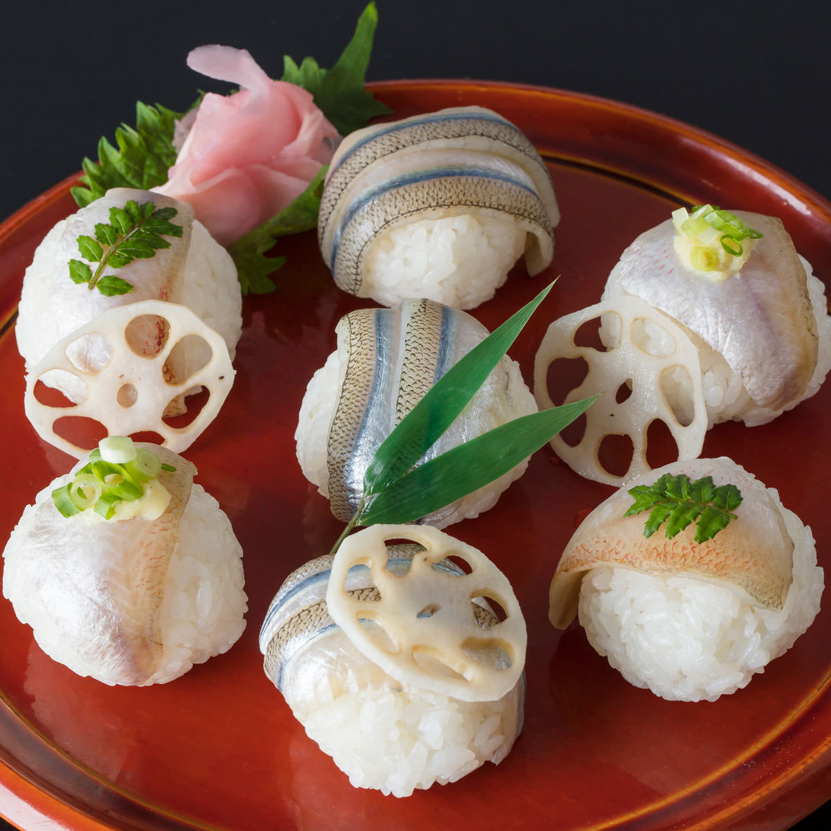 すずめ小鯛 小鯛の笹漬け 中樽 〔135g×2〕 小鯛 海鮮惣菜【北海道・沖縄県・離島 配送不可】