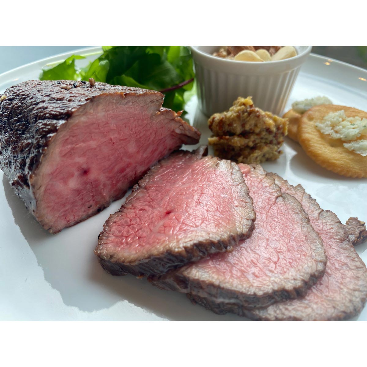 京都祇園 みかく 和牛モモ肉 ローストビーフ 〔和牛モモ肉ローストビーフ・和牛モモ肉ローストビーフ赤ワイン風味 各200g〕 肉惣菜