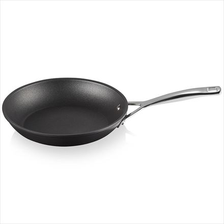 ル・クルーゼ TNS NEW シャロー・フライパン 22cm NC ガス IH 対応 ノンスティック加工 51112220010002