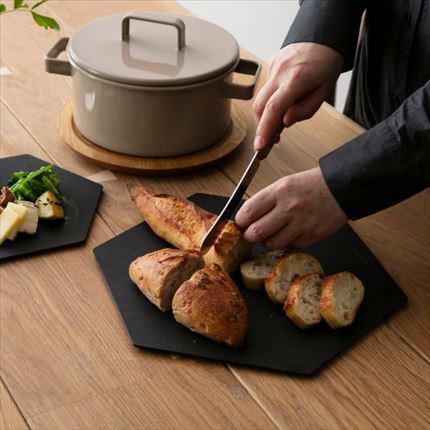 エピキュリアン 六角カッティングプレートM ブラック 7.4137.3-X1