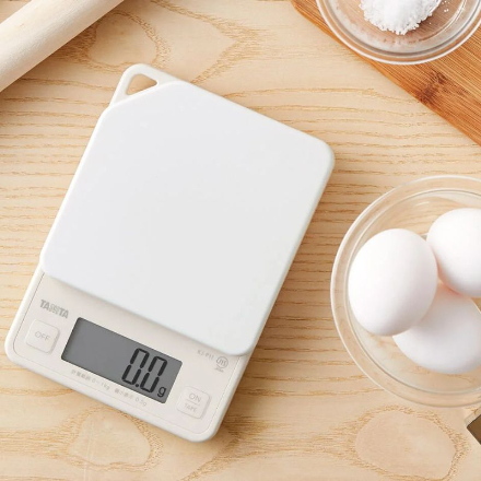 タニタ シンプルシリーズ デジタルクッキングスケール2kg アイボリー KJ-P21-IV