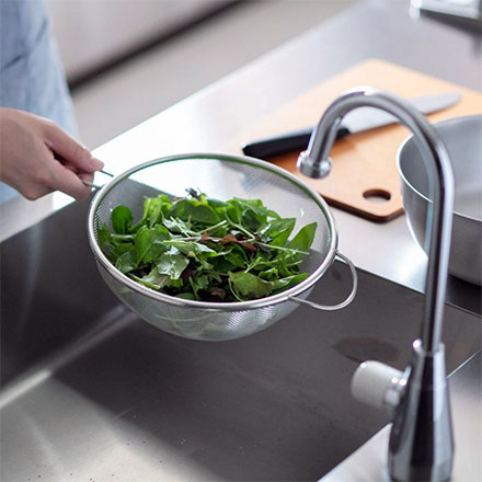 にちにち道具 ざる・ボウル ステンレス手付きざる 22.5cm