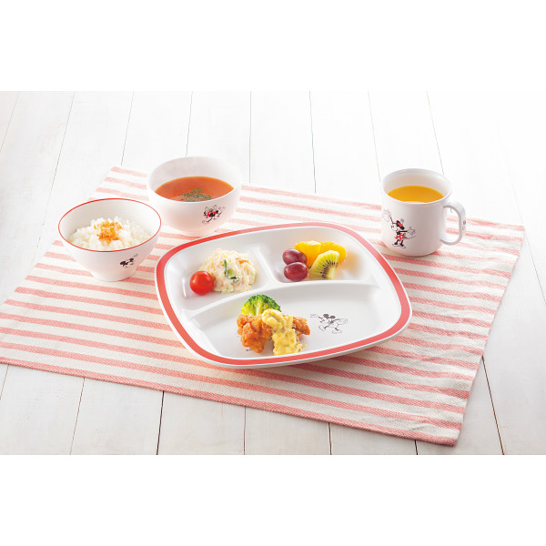 ディズニー　子供食器４点セット ミニー