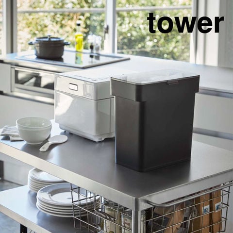 山崎実業 公式 tower 密閉米びつ 袋ごと米びつ 5kg 計量カップ付 タワー ブラック 3376