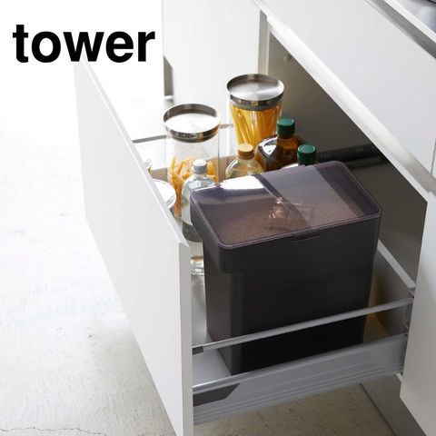 山崎実業 公式 tower 密閉米びつ 10kg 計量カップ付 タワー ブラック 5424