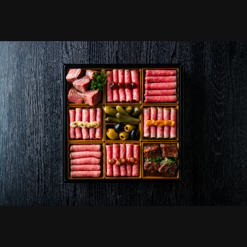 冷凍おせち 2～3人前 ローストビーフの店鎌倉山 肉御節1段重【販売終了日：2025月12月10日】