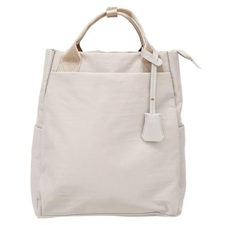 キーチャーム付き トートリュック アイボリー
