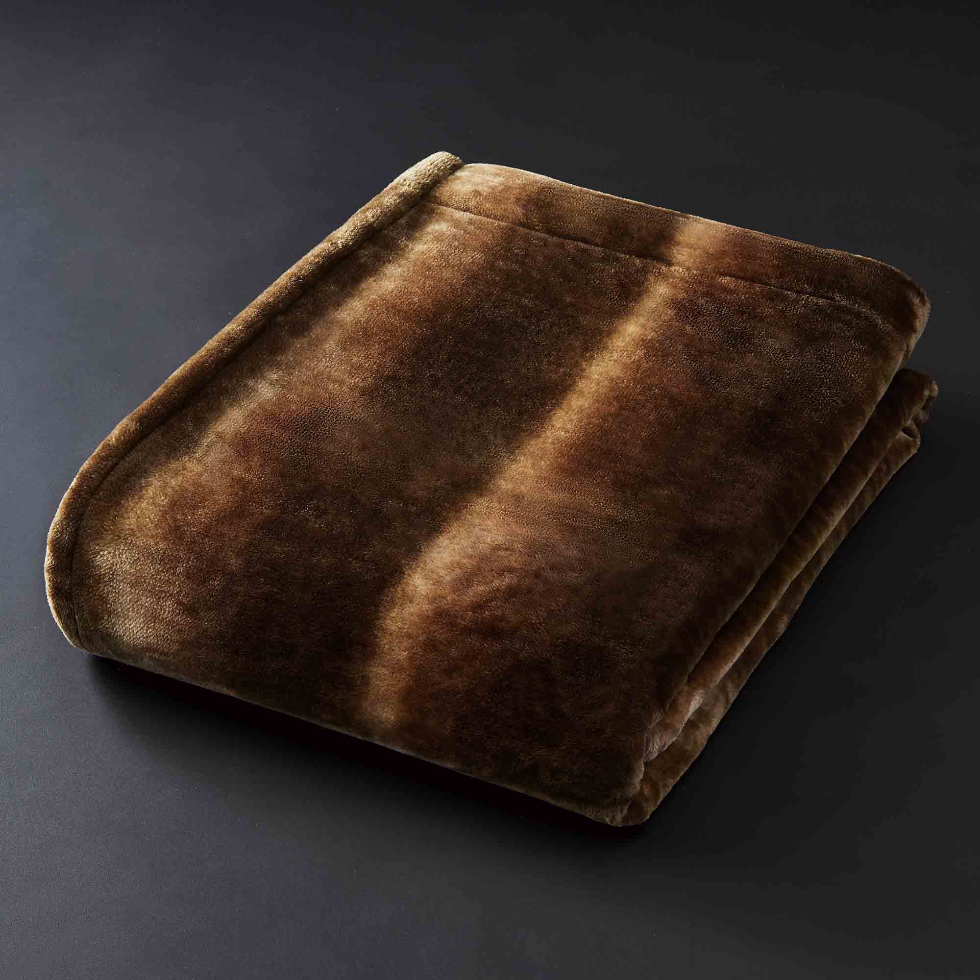 ディーブレス カルドニードノッテ3　掛け毛布Ｄ　オーロラブラウン